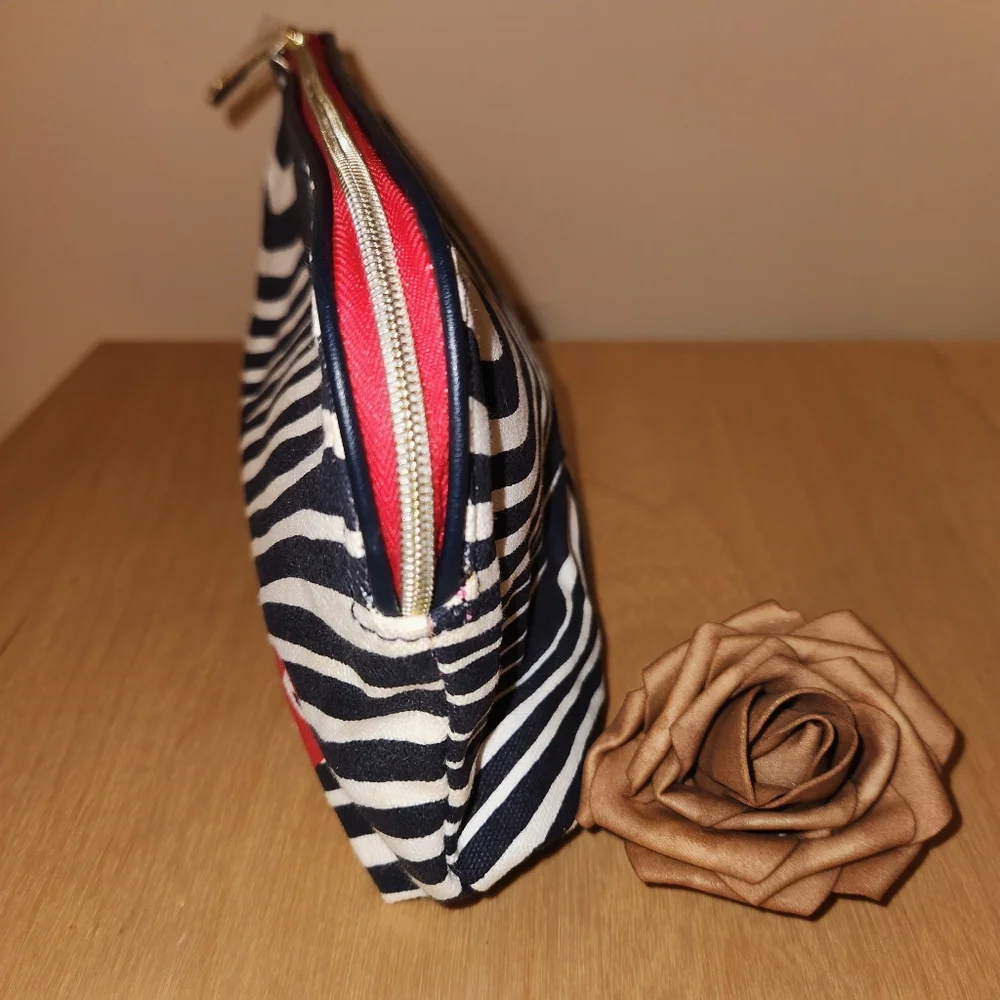 NEW Estee Lauder Makeup Bag